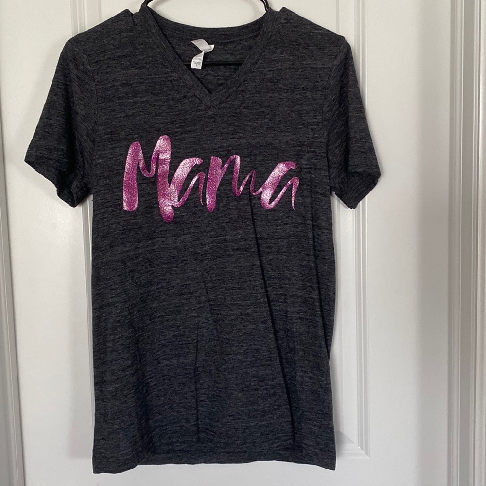 Mama v neck tee